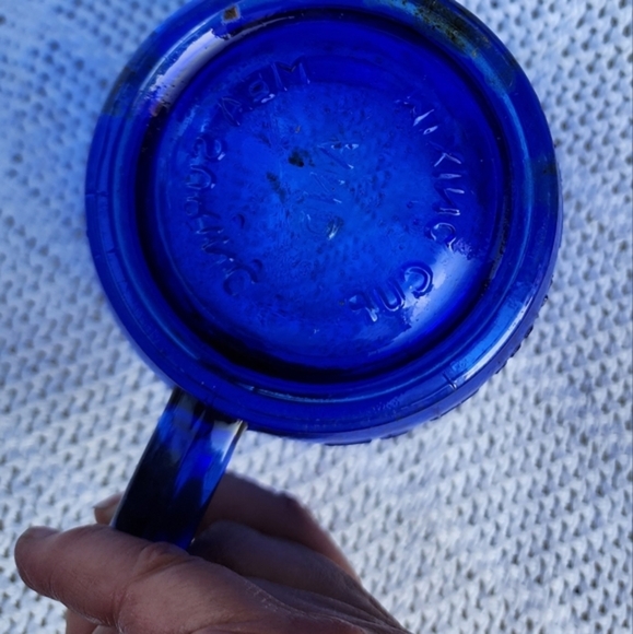 Vintage Cobalt Blue Glass Measuring cup - Picture 5 of 8